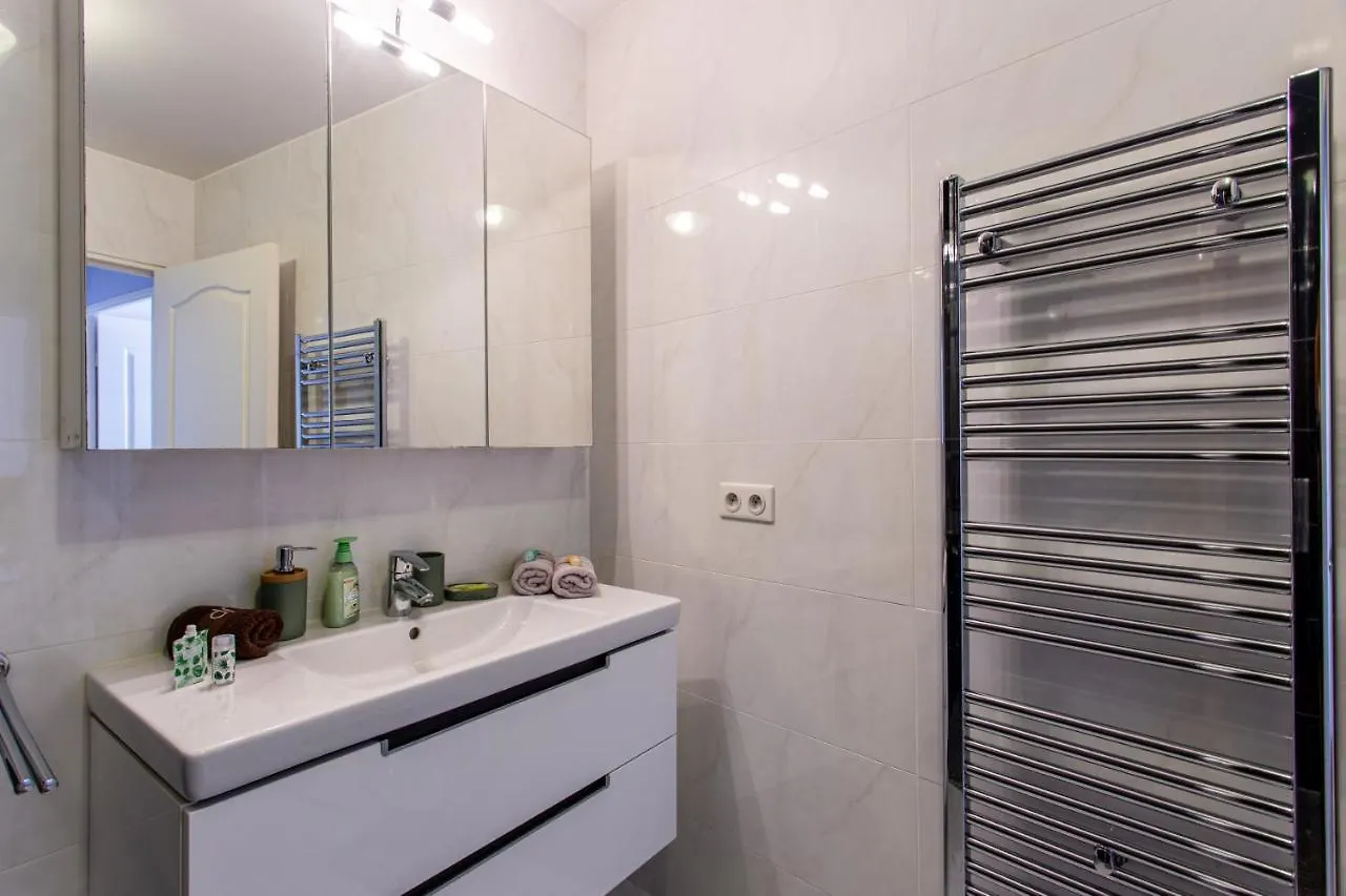 شقة Providence - Elegant F3, Vue Incroyable, Balcon,Ascenseur, Wifi نيس 0*,